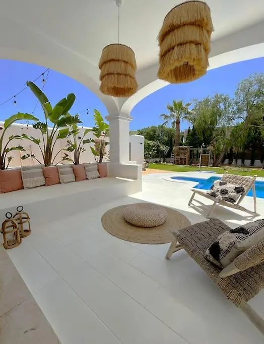 Celebrate Life'S Precious Moments At Can Saca! Sant Jordi de ses Salines